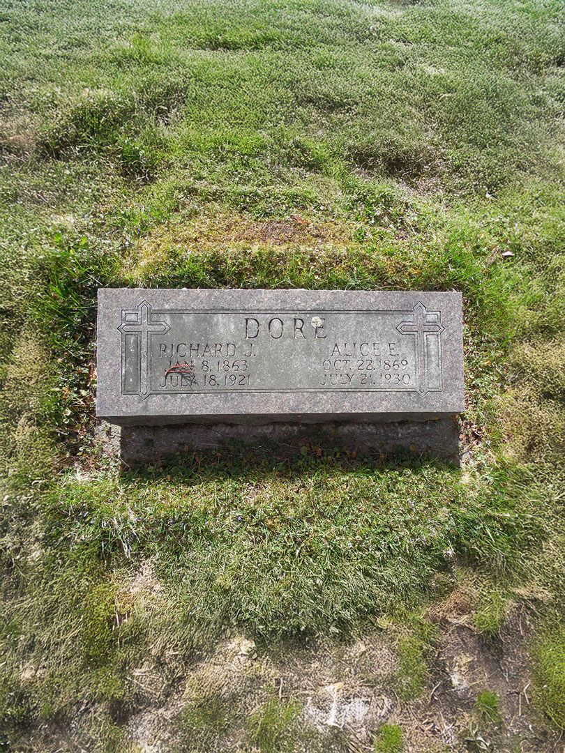 Alice Emma Waddington Dore's grave. Photo 1